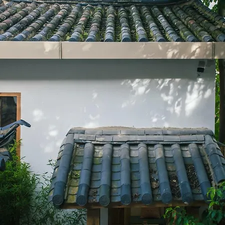 Eden Court Hotel Lijiang  Exterior photo